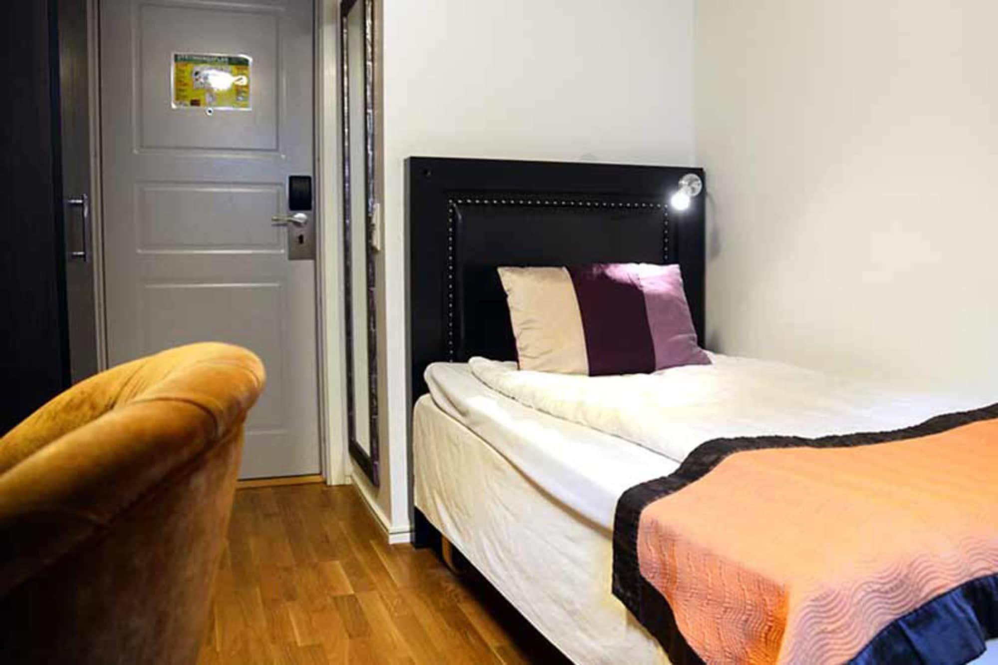 Home Hotel Majoren Skovde Exterior photo